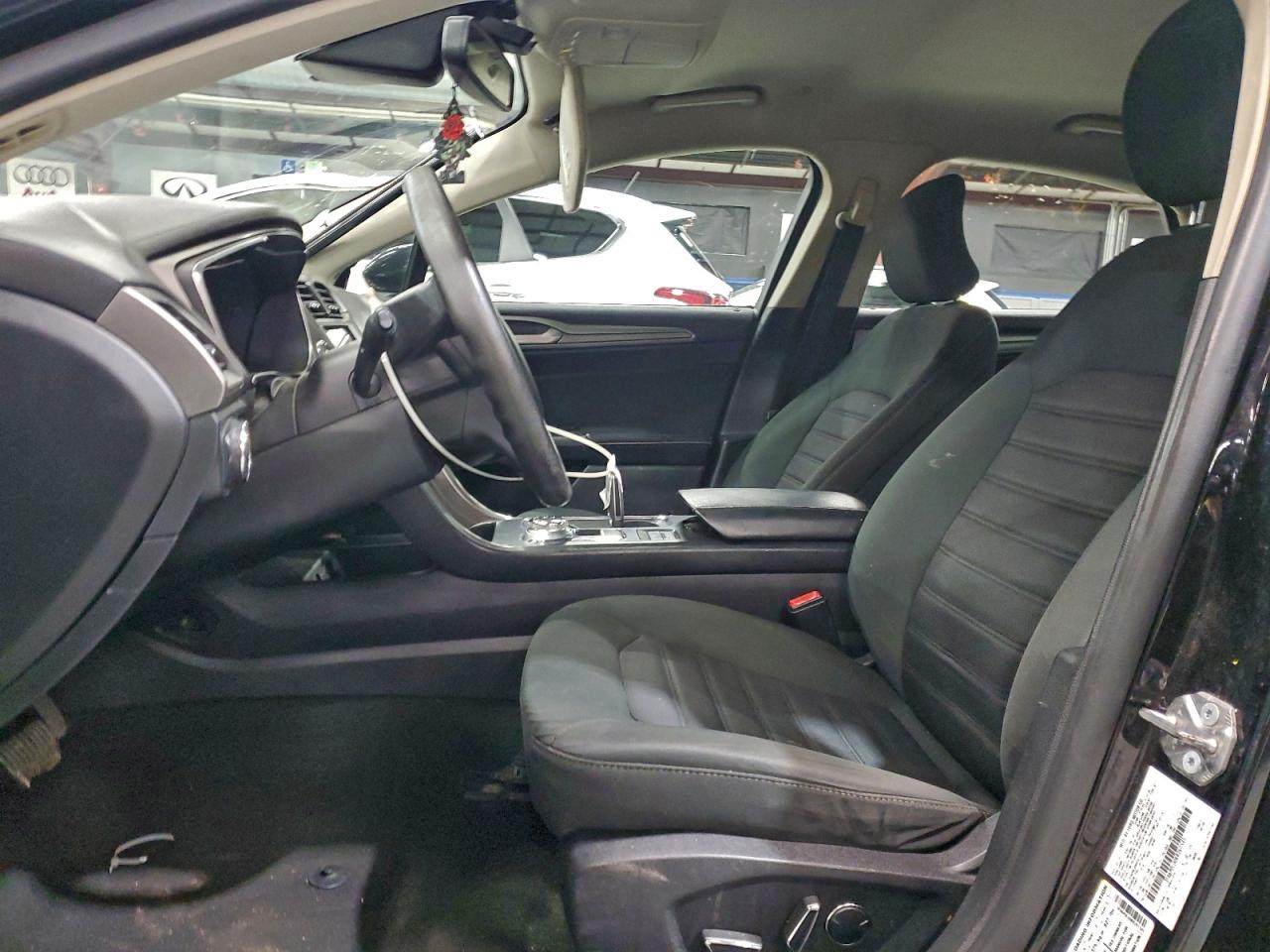 Ford Fusion Se Image 6