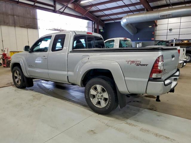 Toyota Tacoma Access Cab Image 8