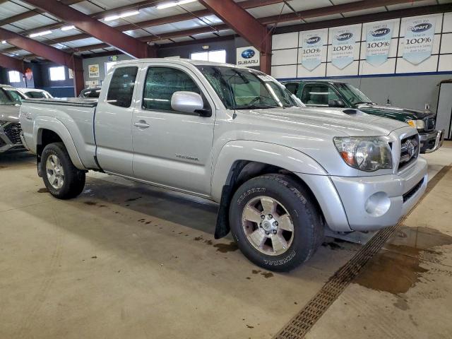 Toyota Tacoma Access Cab Image 7
