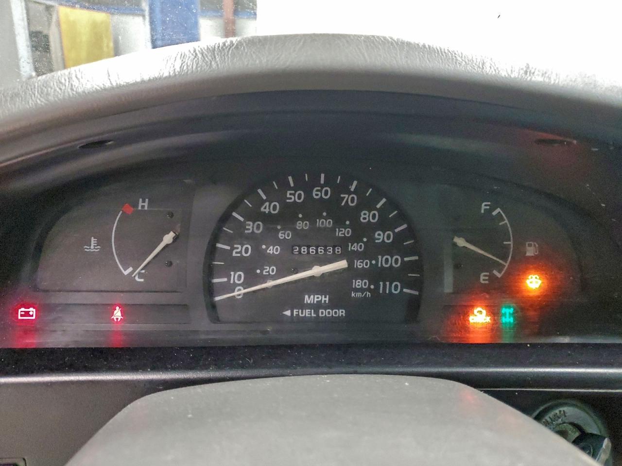 Toyota Tacoma Xtracab Image 9