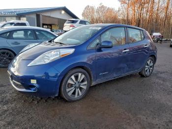  Salvage Nissan LEAF