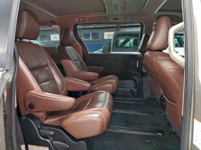 Toyota Sienna Xle Image 12