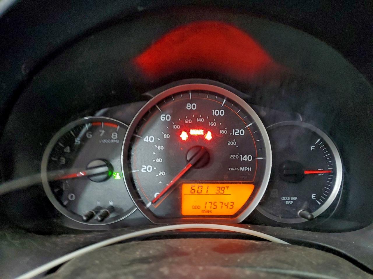 Toyota Yaris Image 2