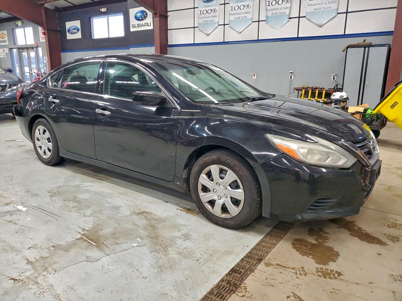 Nissan Altima 2.5 Image 2