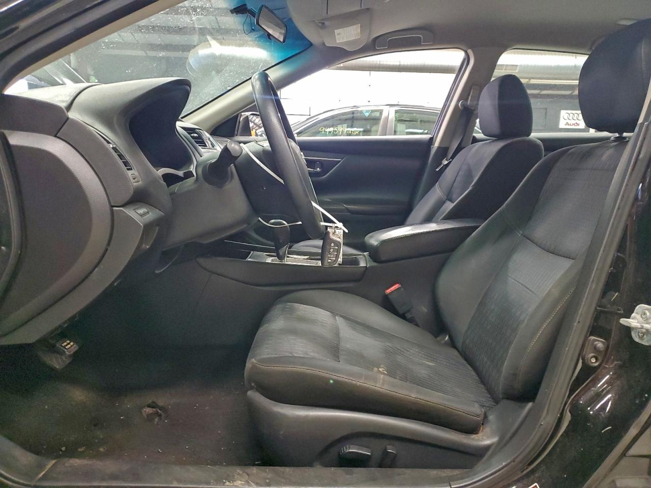 Nissan Altima 2.5 Image 11