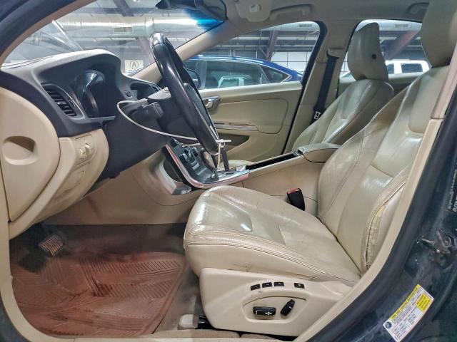 Volvo S60 T5 Image 4