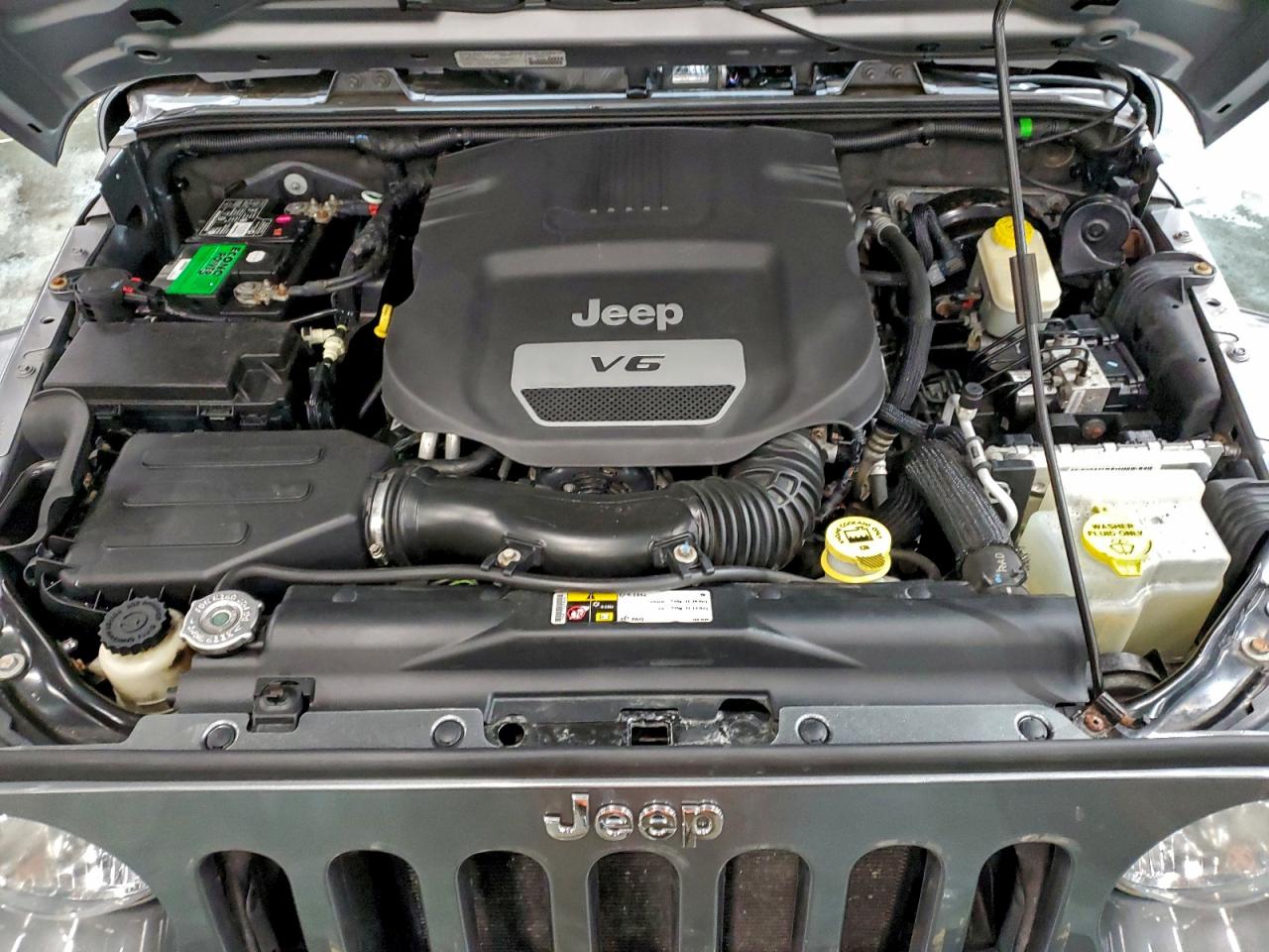 Jeep Wrangler Sport Image 9