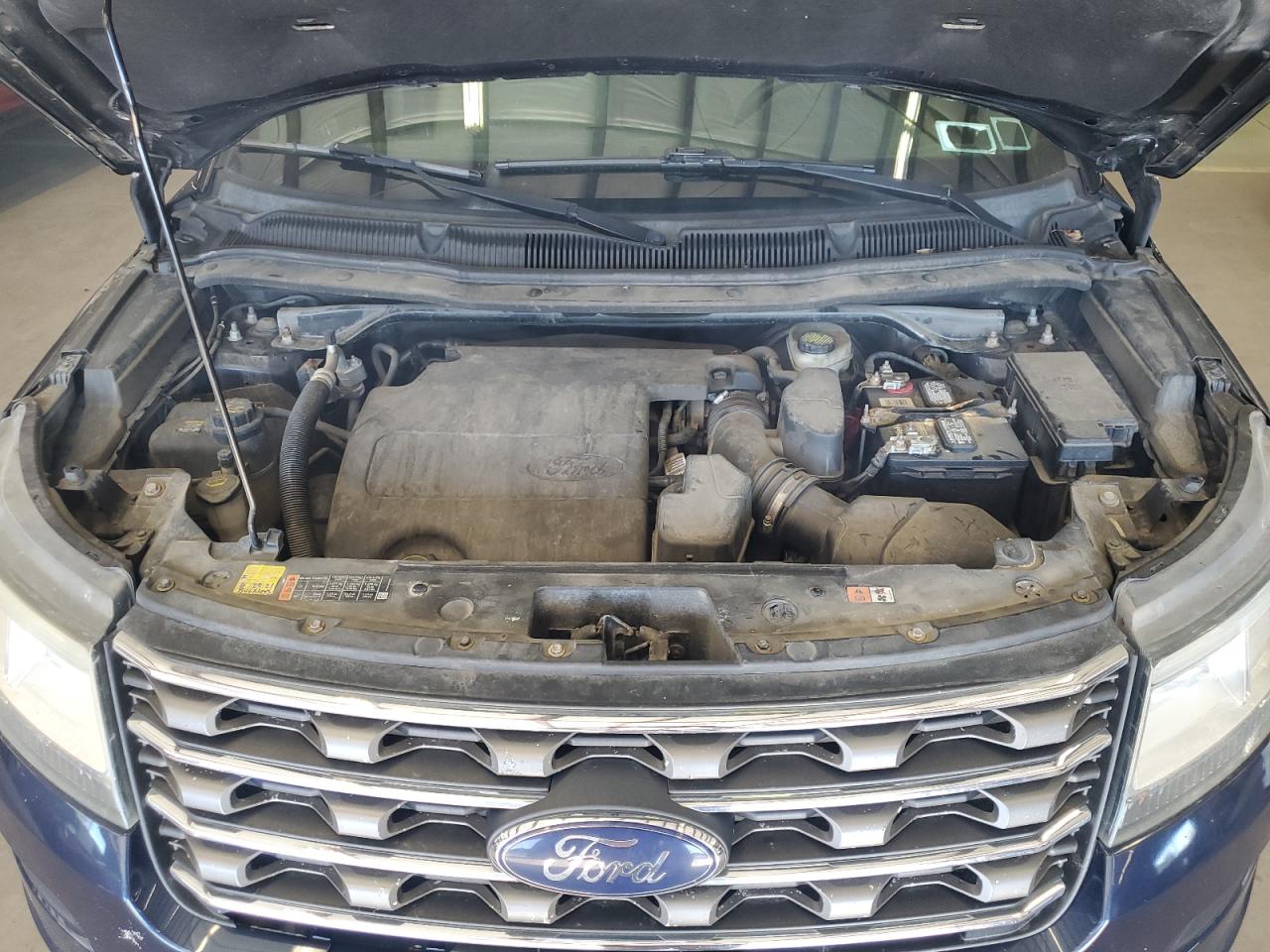 Ford Explorer Image 7