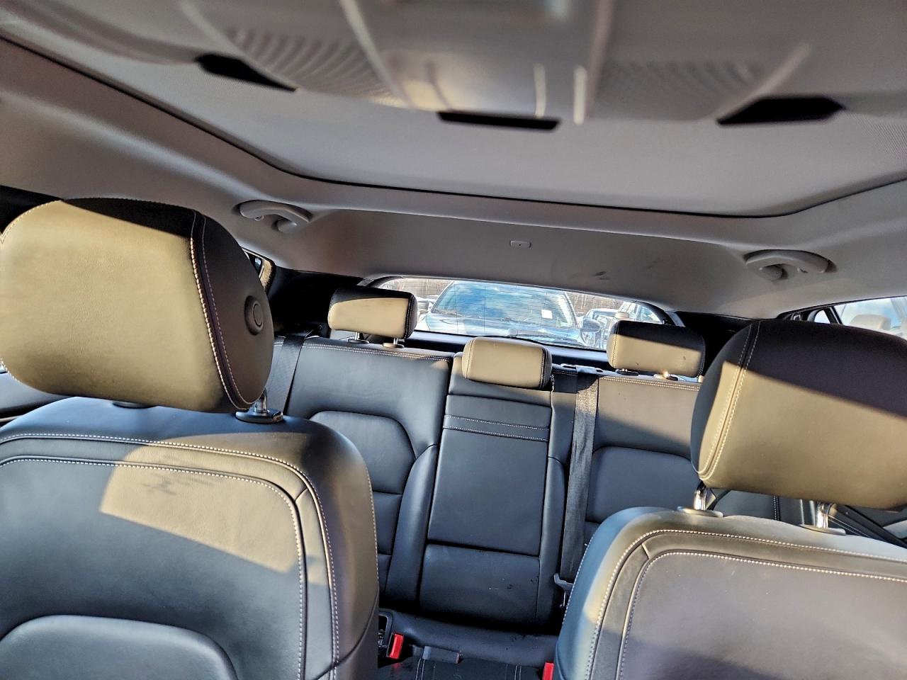 INFINITI Qx Base Image 8