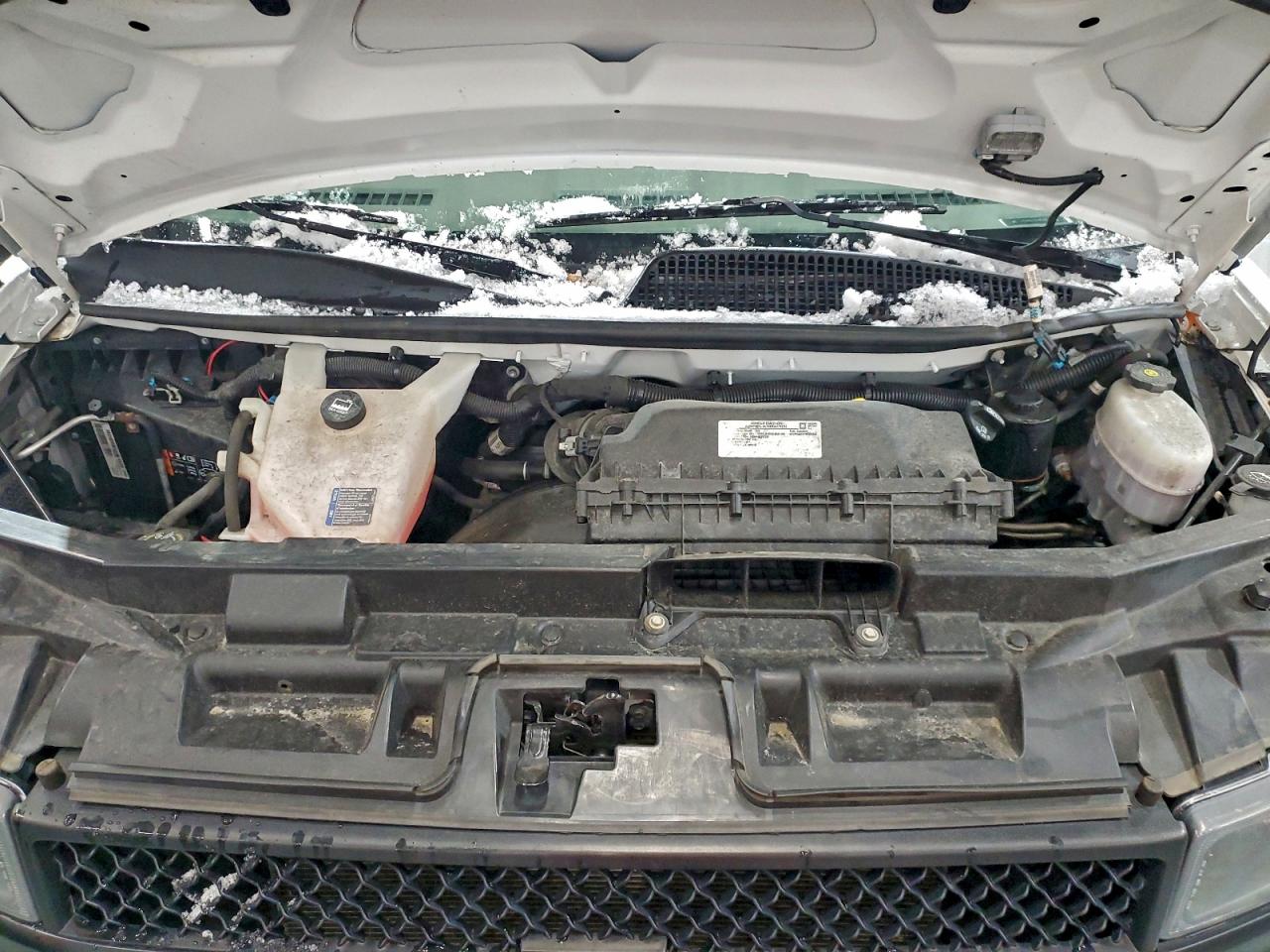 Chevrolet Express Image 7