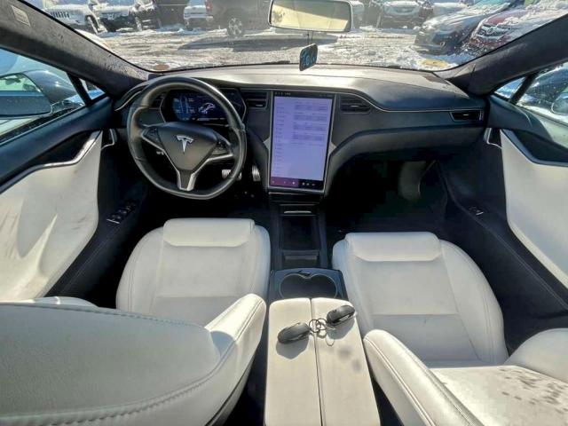 Tesla Model S Image 5