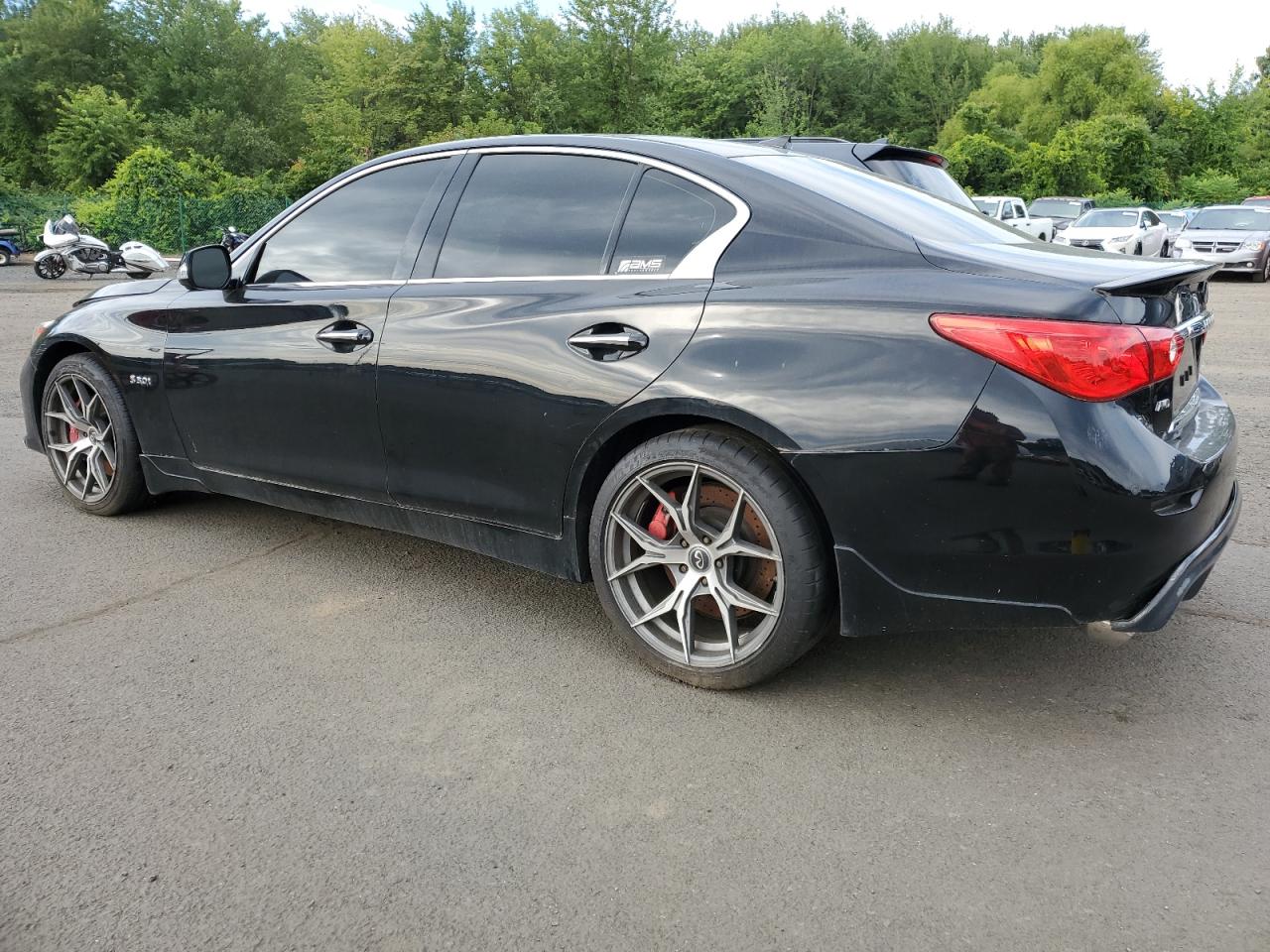 Infi Q50 Red Sport 400 Image 2