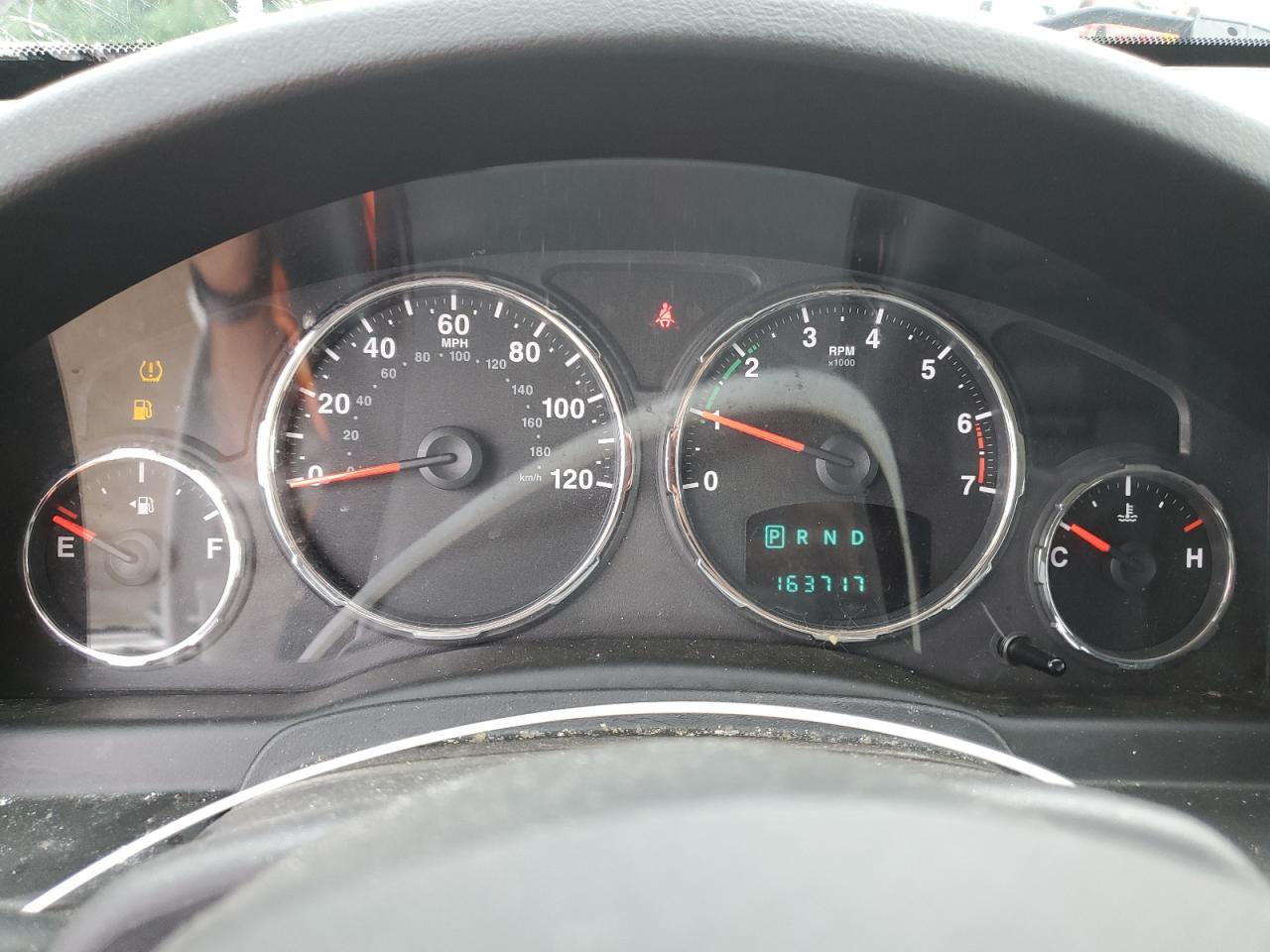 Jeep Liberty Sport Image 12