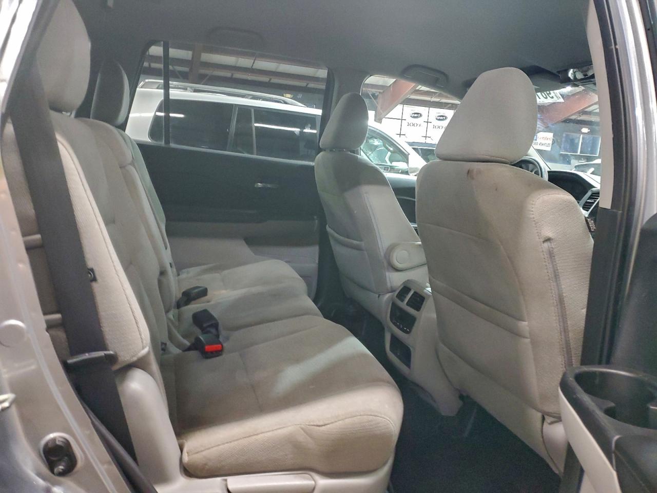 Honda Pilot Ex Image 9