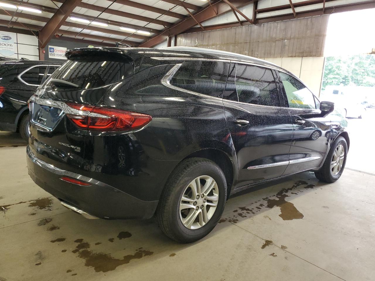 Buick Enclave Essence Image 2