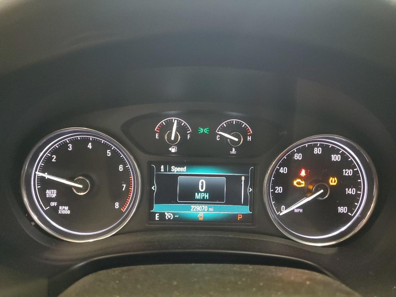 Buick Enclave Essence Image 11