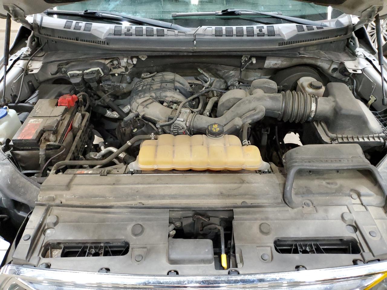 Ford F-150 Super Cab Image 5