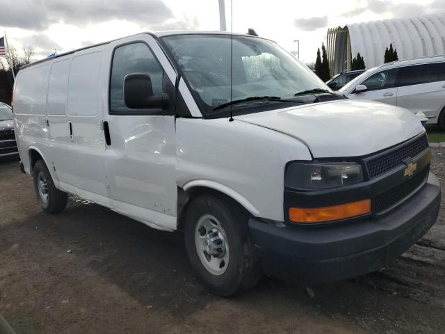 Chevrolet Express Image 2