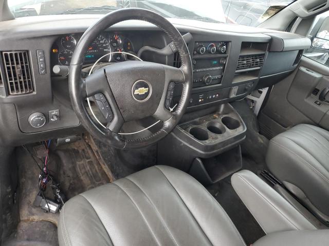 Chevrolet Express Image 11