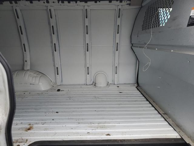 Chevrolet Express Image 7