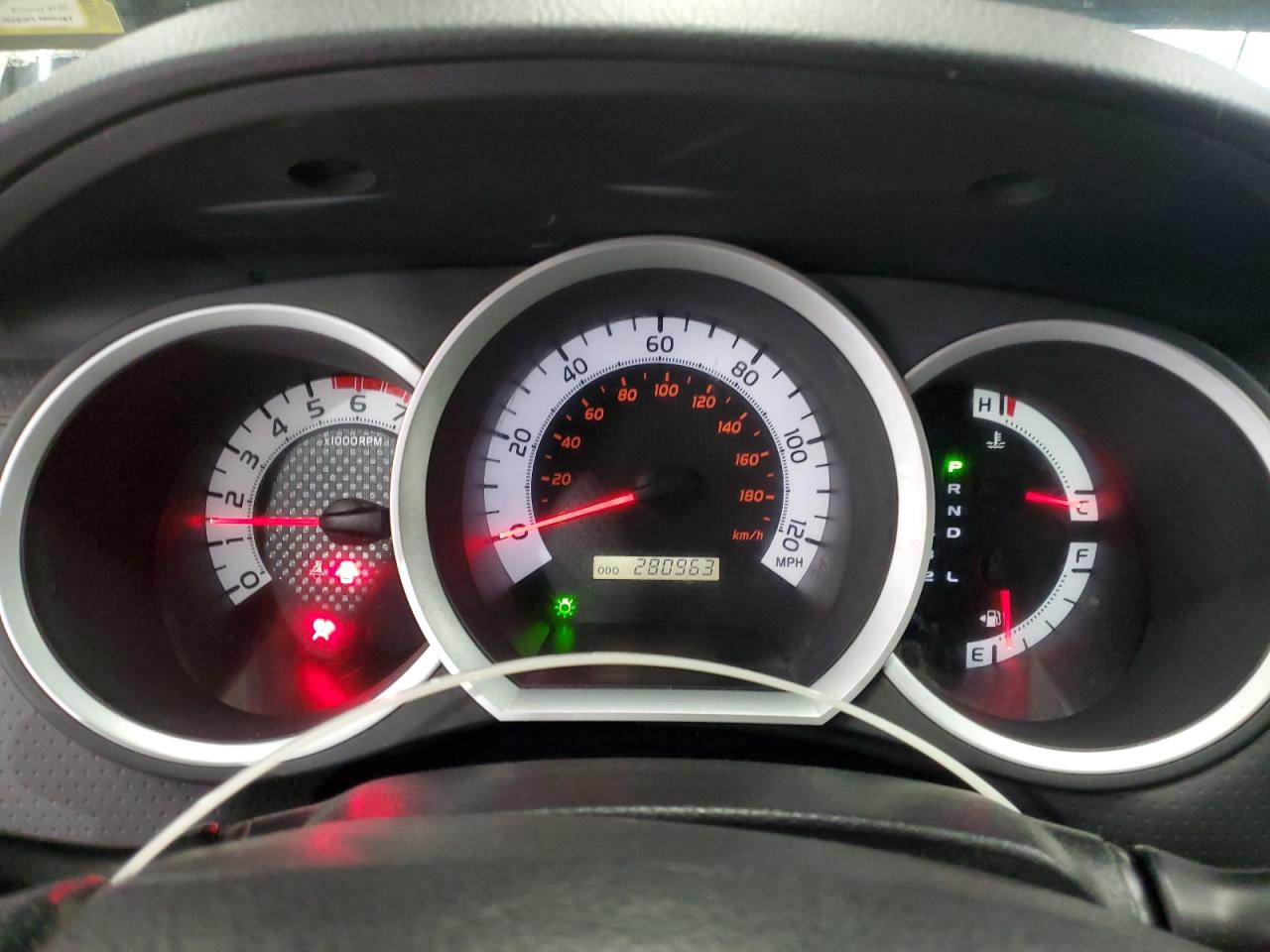 Toyota Tacoma Double Cab Image 7