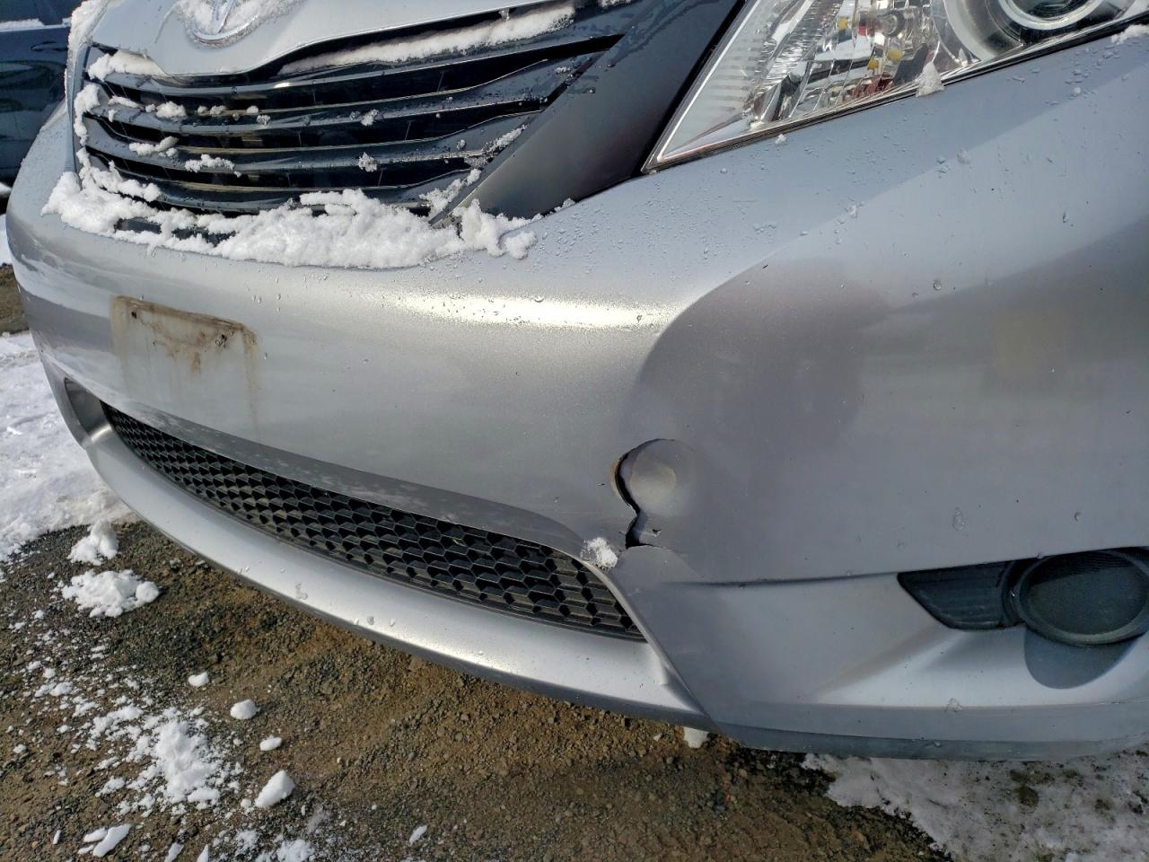 Toyota Sienna Image 7