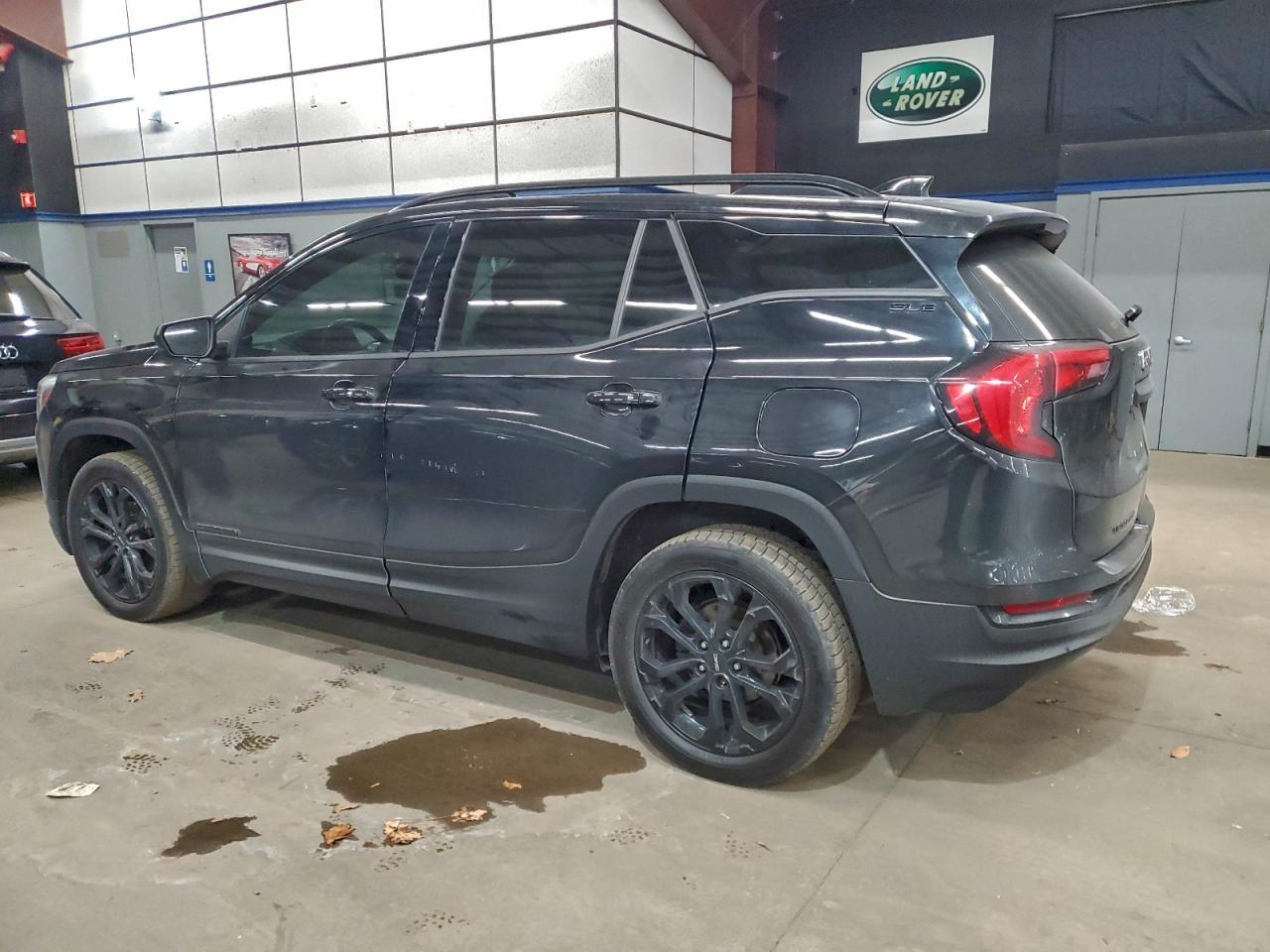 GMC Terrain Sle Image 2