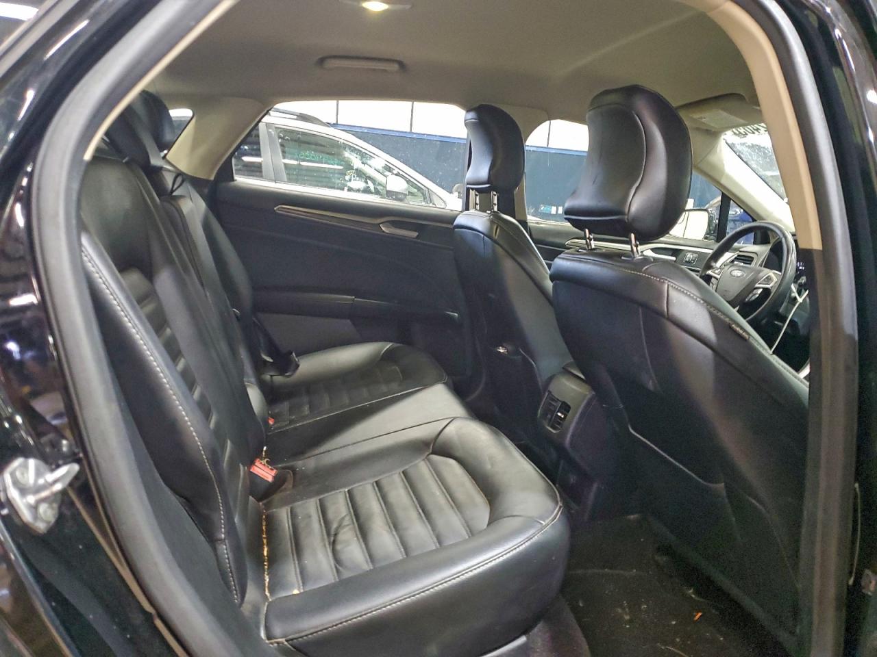 Ford Fusion Se Image 10