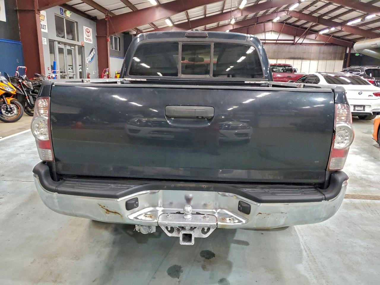 Toyota Tacoma Double Cab Image 7