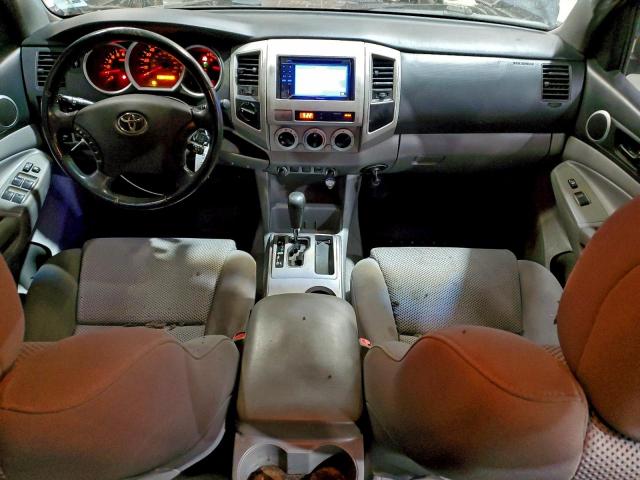 Toyota Tacoma Double Cab Image 8