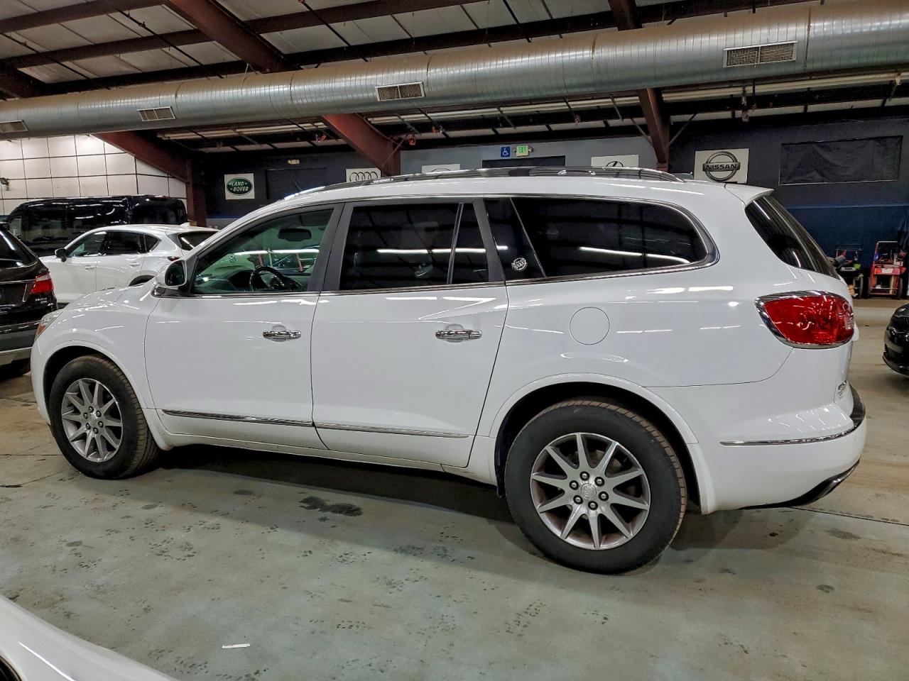 Buick Enclave Image 2