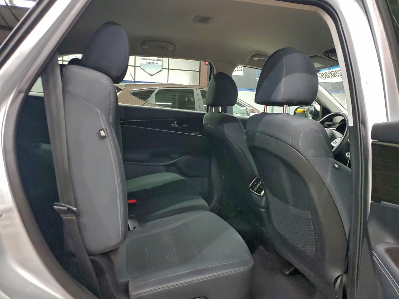 Kia Sorento L Image 11