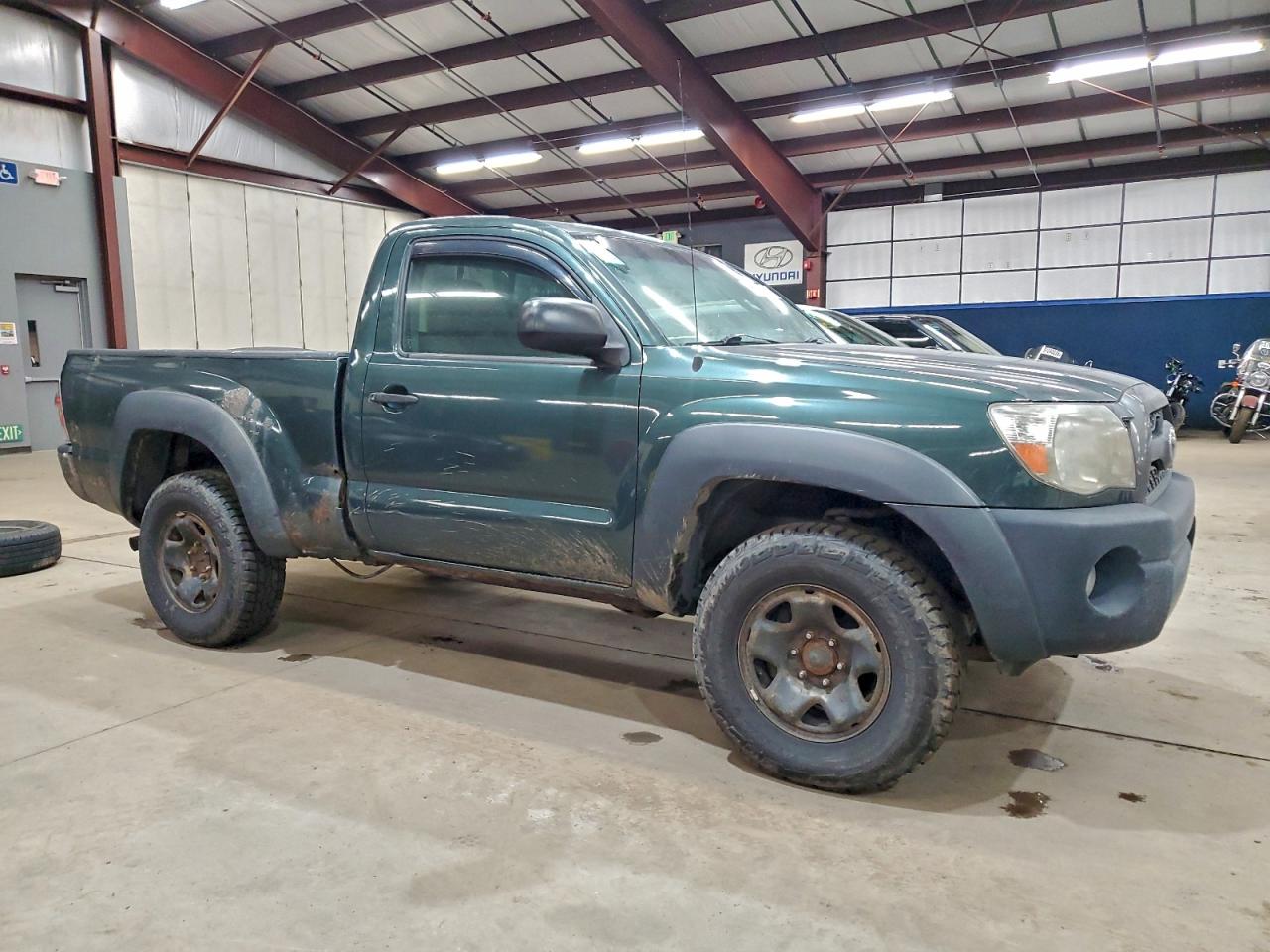Toyota Tacoma Image 11