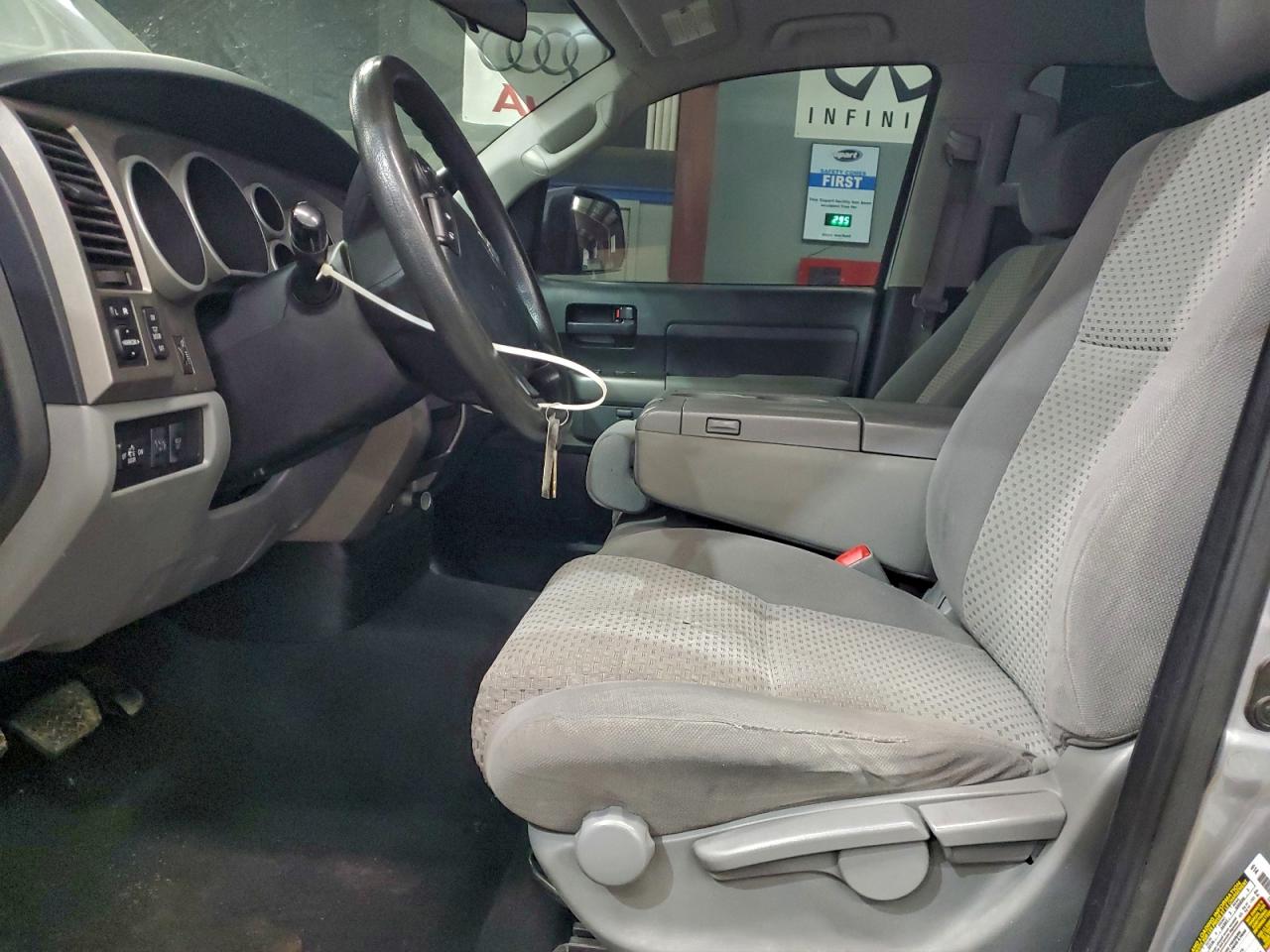 Toyota Tundra Double Cab Sr5 Image 11