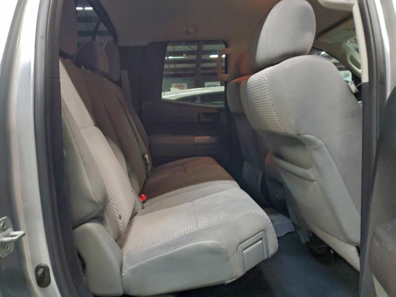 Toyota Tundra Double Cab Sr5 Image 12