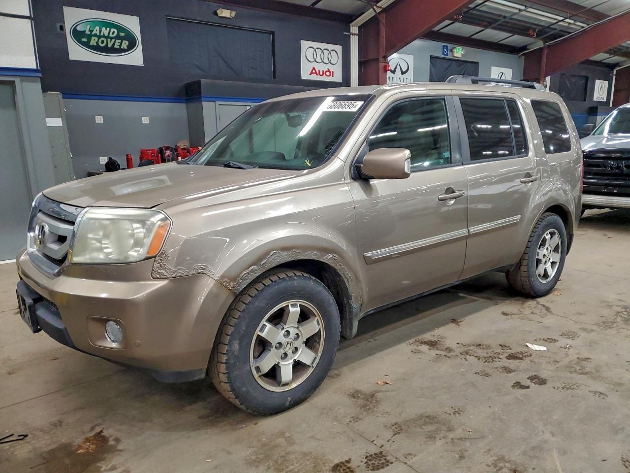 Honda Pilot Touring Image 1