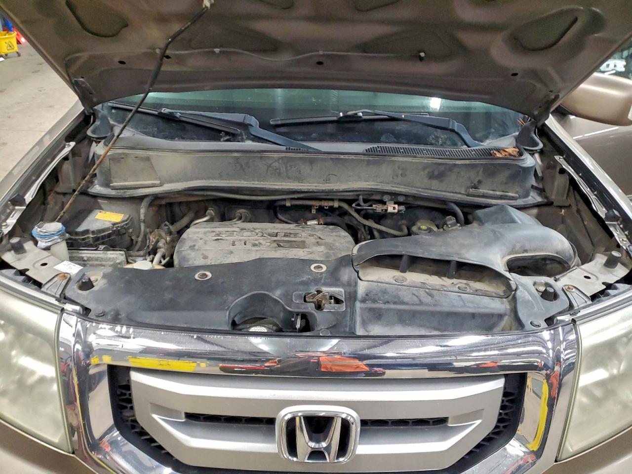 Honda Pilot Touring Image 12