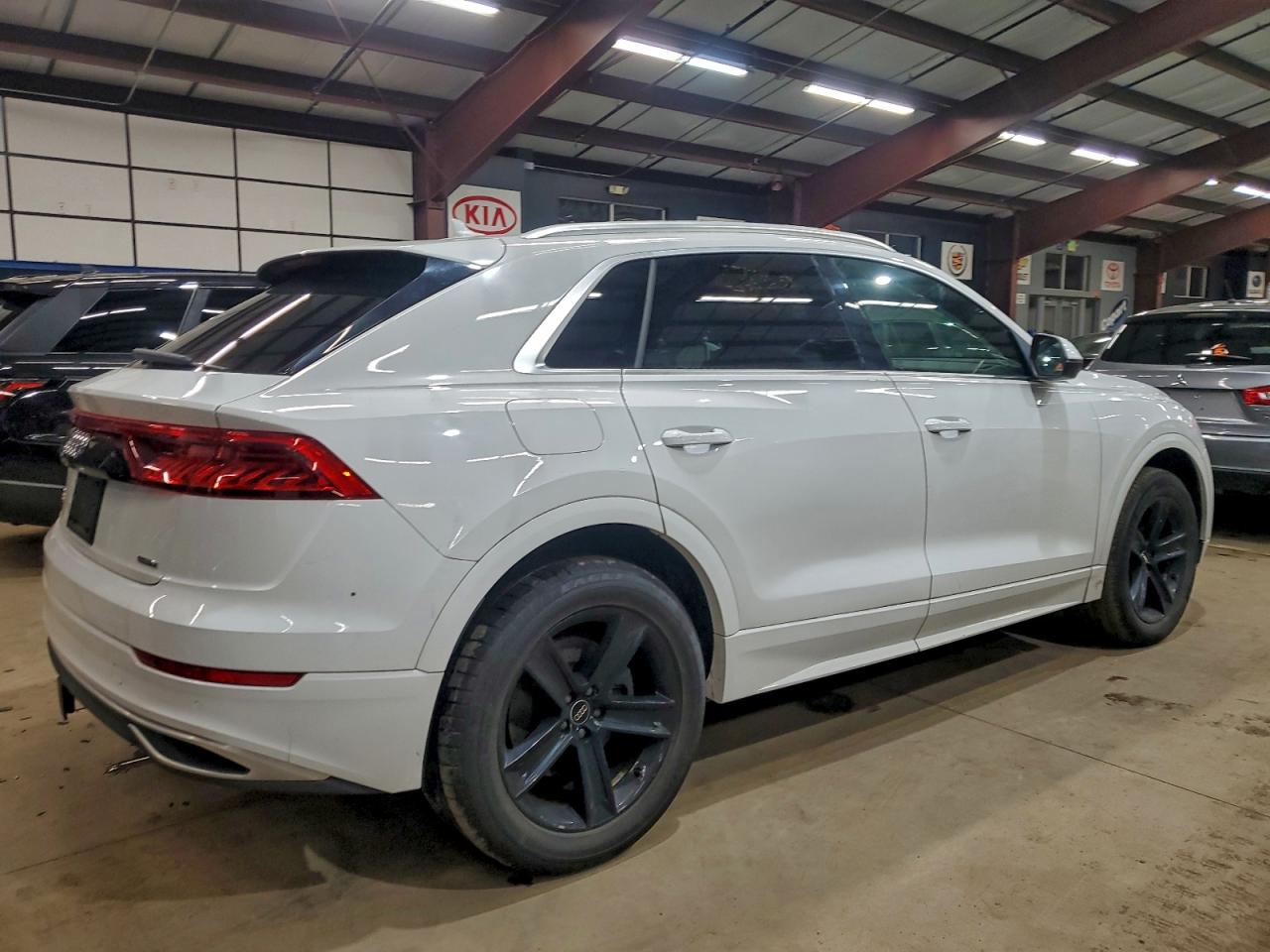 Audi Q8 Premium Image 9