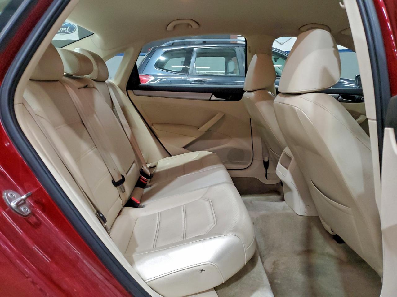 Volkswagen Passat S Image 10