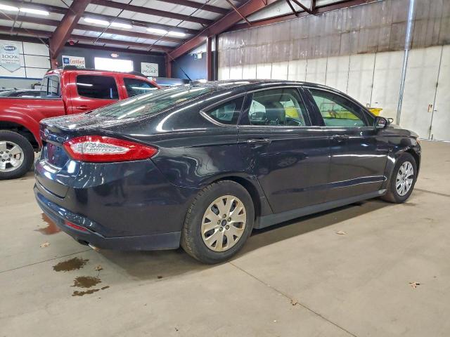 Ford Fusion S Image 9