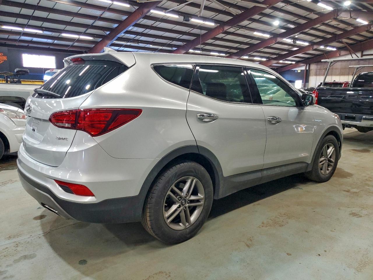 Hyundai SANTA FE Image 7