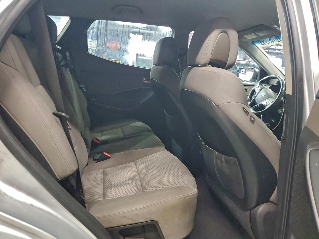 Hyundai SANTA FE Image 3