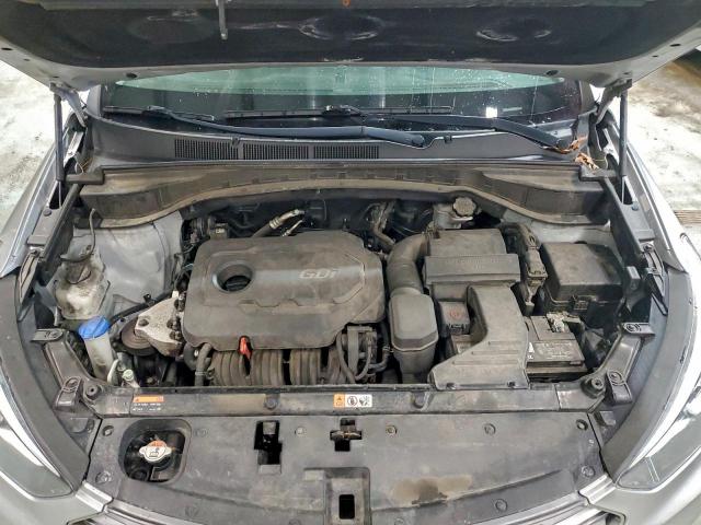 Hyundai SANTA FE Image 4