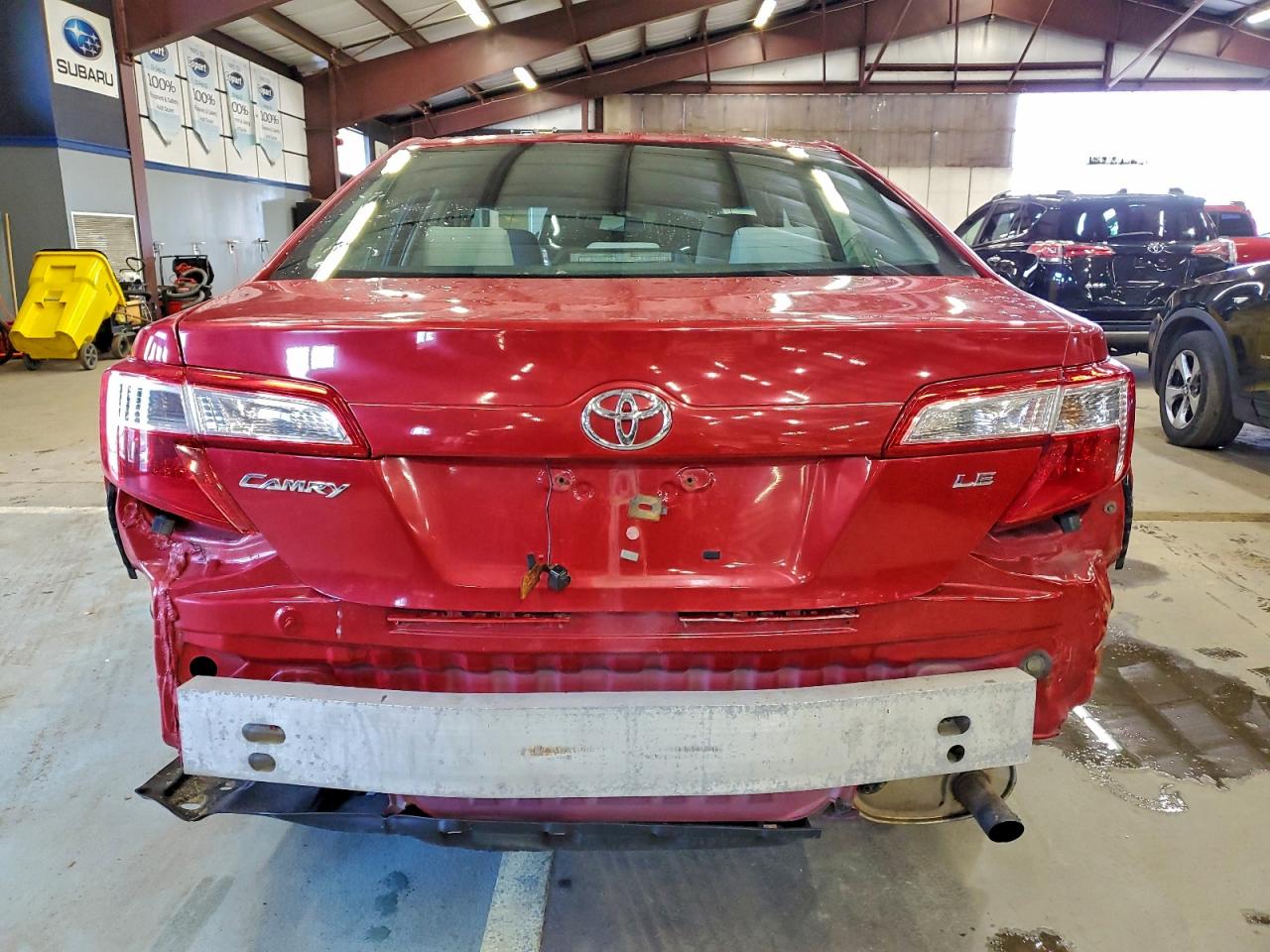 Toyota Camry Base Image 4