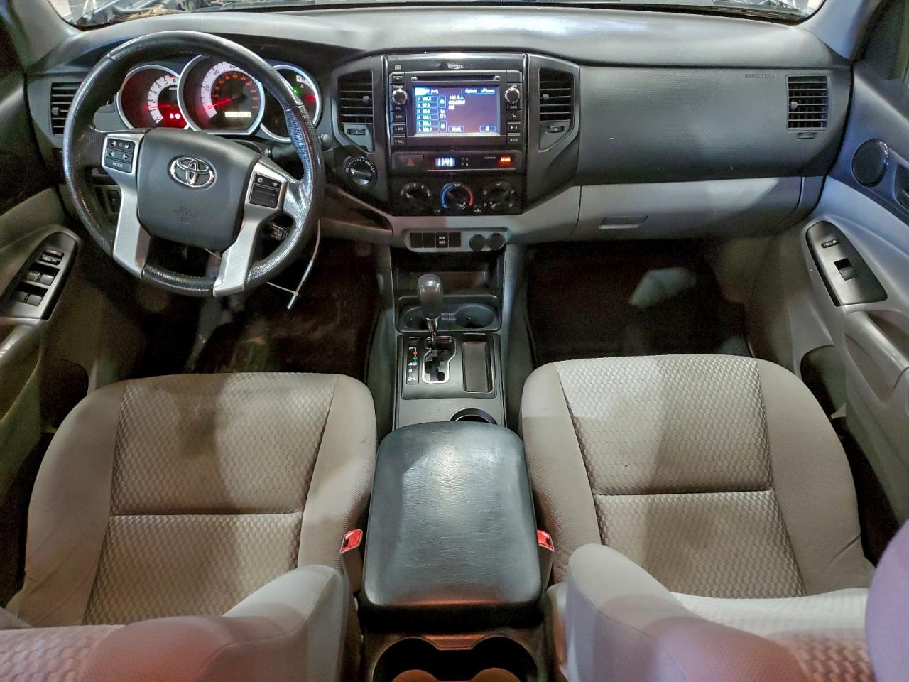 Toyota Tacoma Double Cab Image 2