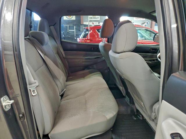 Toyota Tacoma Double Cab Image 10