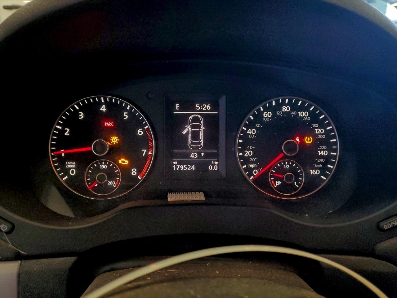 Volkswagen Jetta Gli Image 11