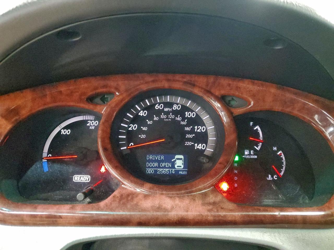 Toyota Highlander Hybrid Image 10