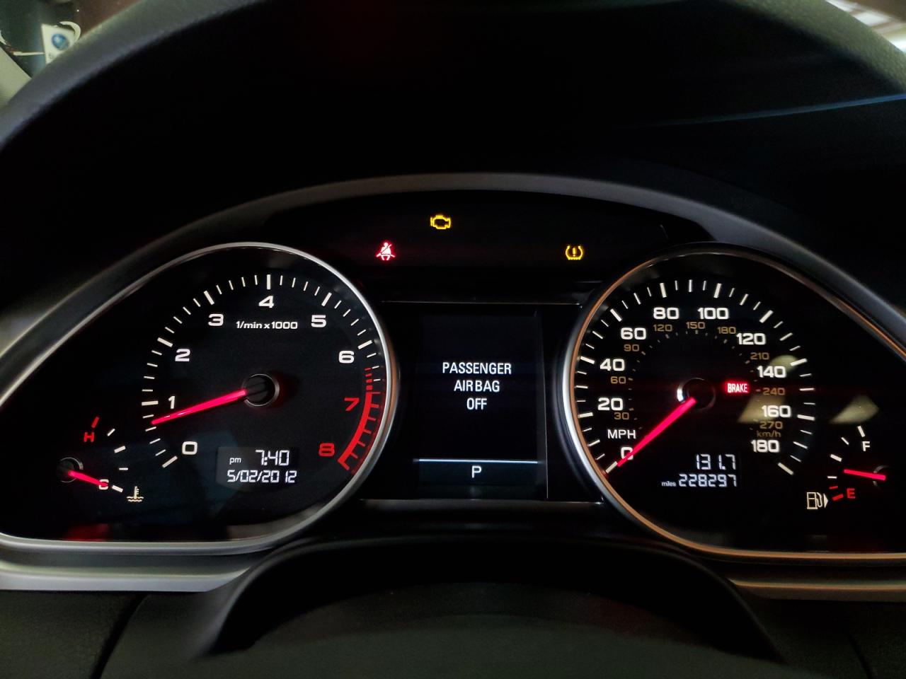 Audi Q7 Premium Plus Image 8