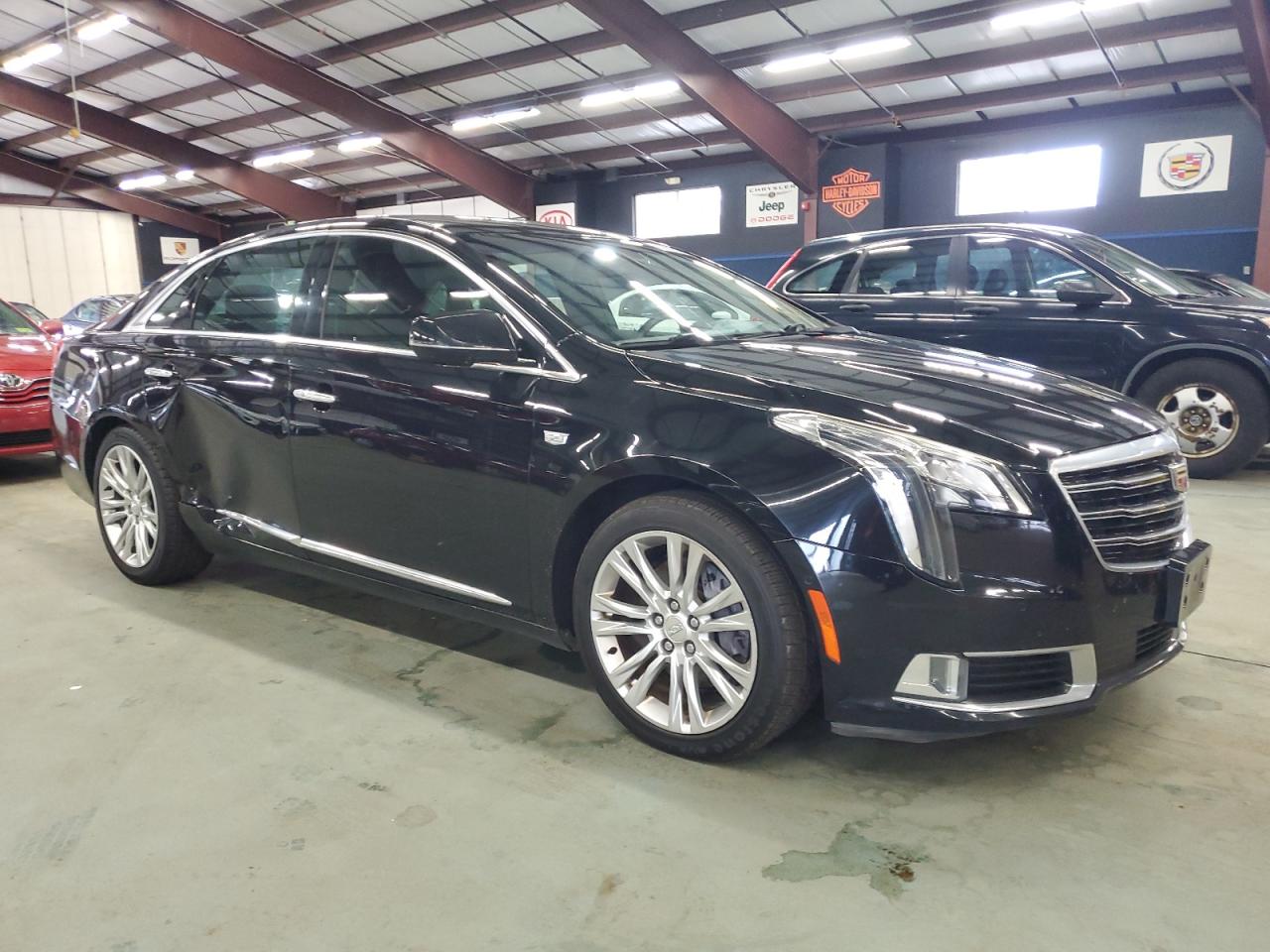 Cadi XTS Luxury Image 9